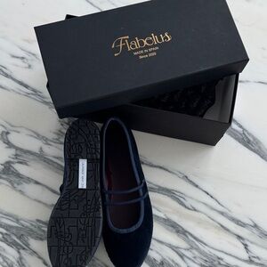 Flabelus Dark Blue Velvet Flats